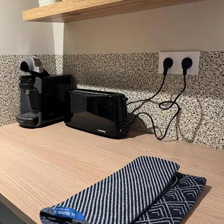 ღ L'oasis - Piscine, Parking & Wifi דירה